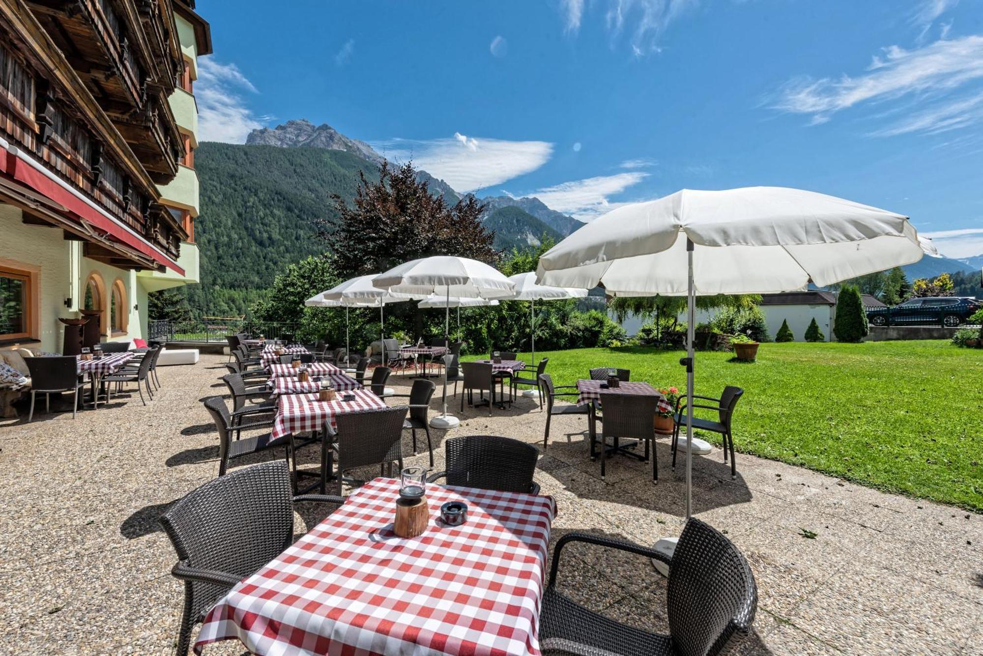 Das Posthaus Stubai&Smart Hotel Fulpmes Bagian luar foto