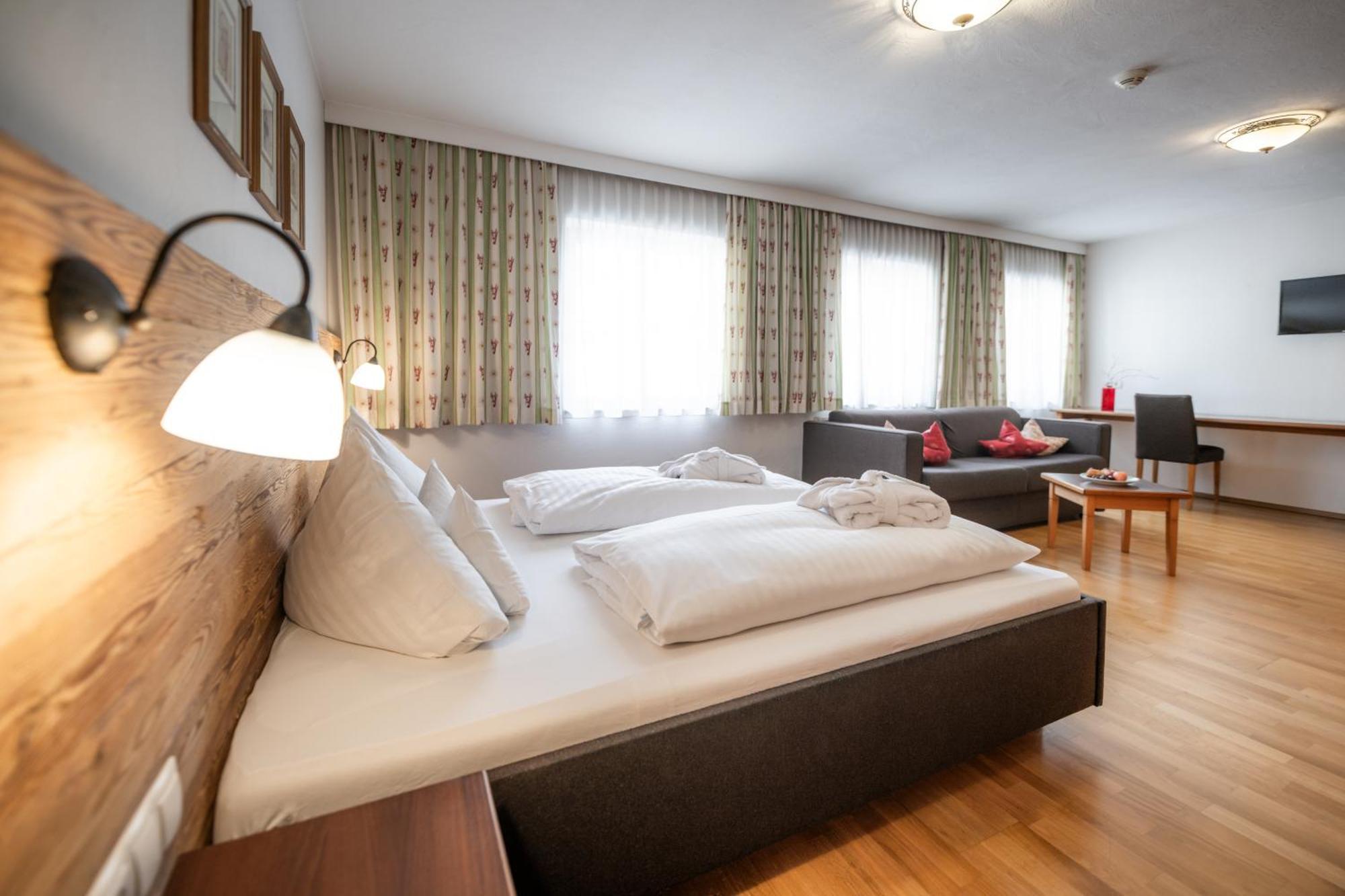 Das Posthaus Stubai&Smart Hotel Fulpmes Bagian luar foto