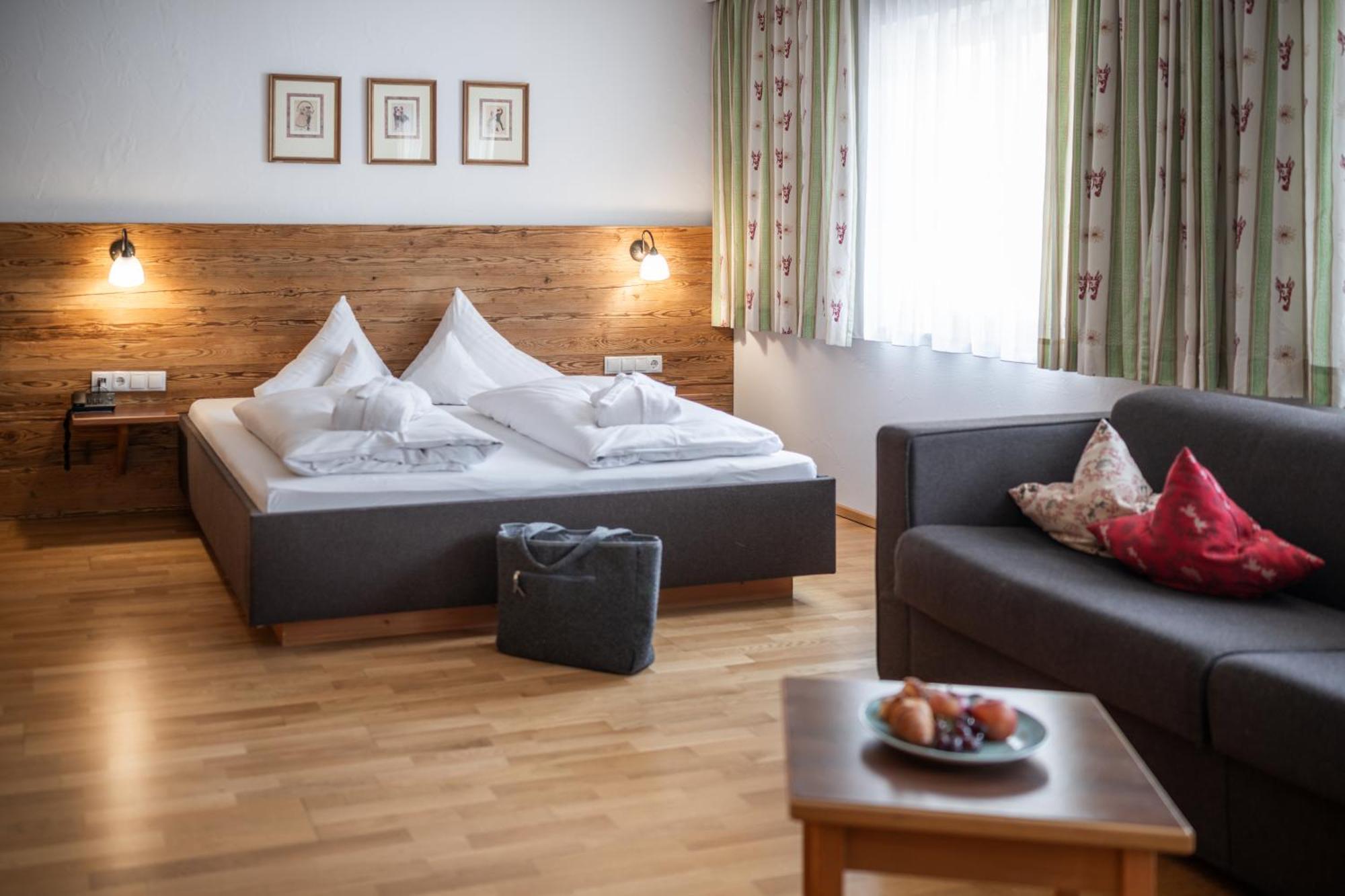 Das Posthaus Stubai&Smart Hotel Fulpmes Bagian luar foto