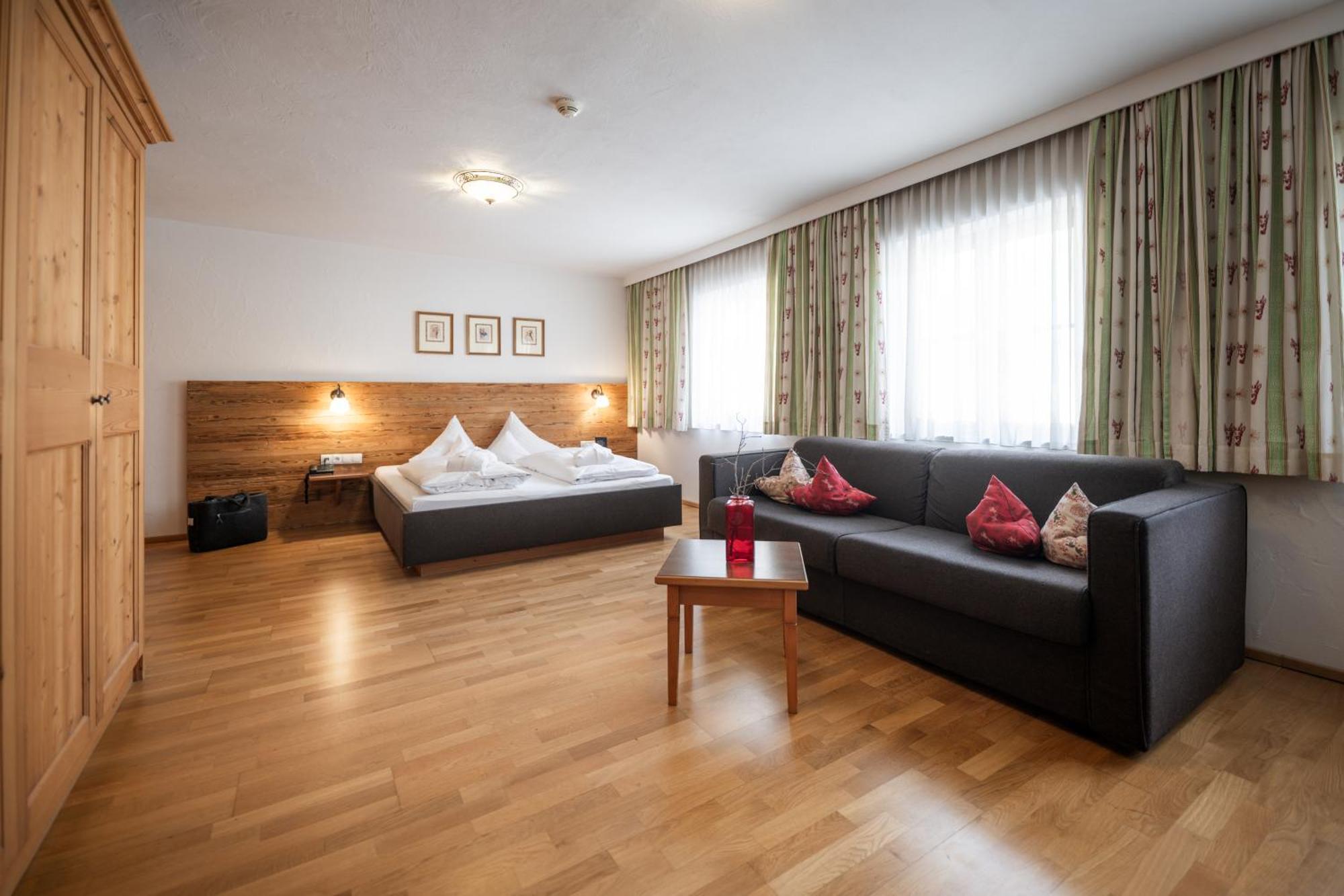 Das Posthaus Stubai&Smart Hotel Fulpmes Bagian luar foto
